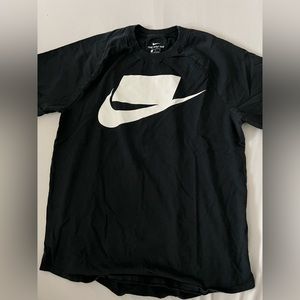 Nike Tshirt - Large